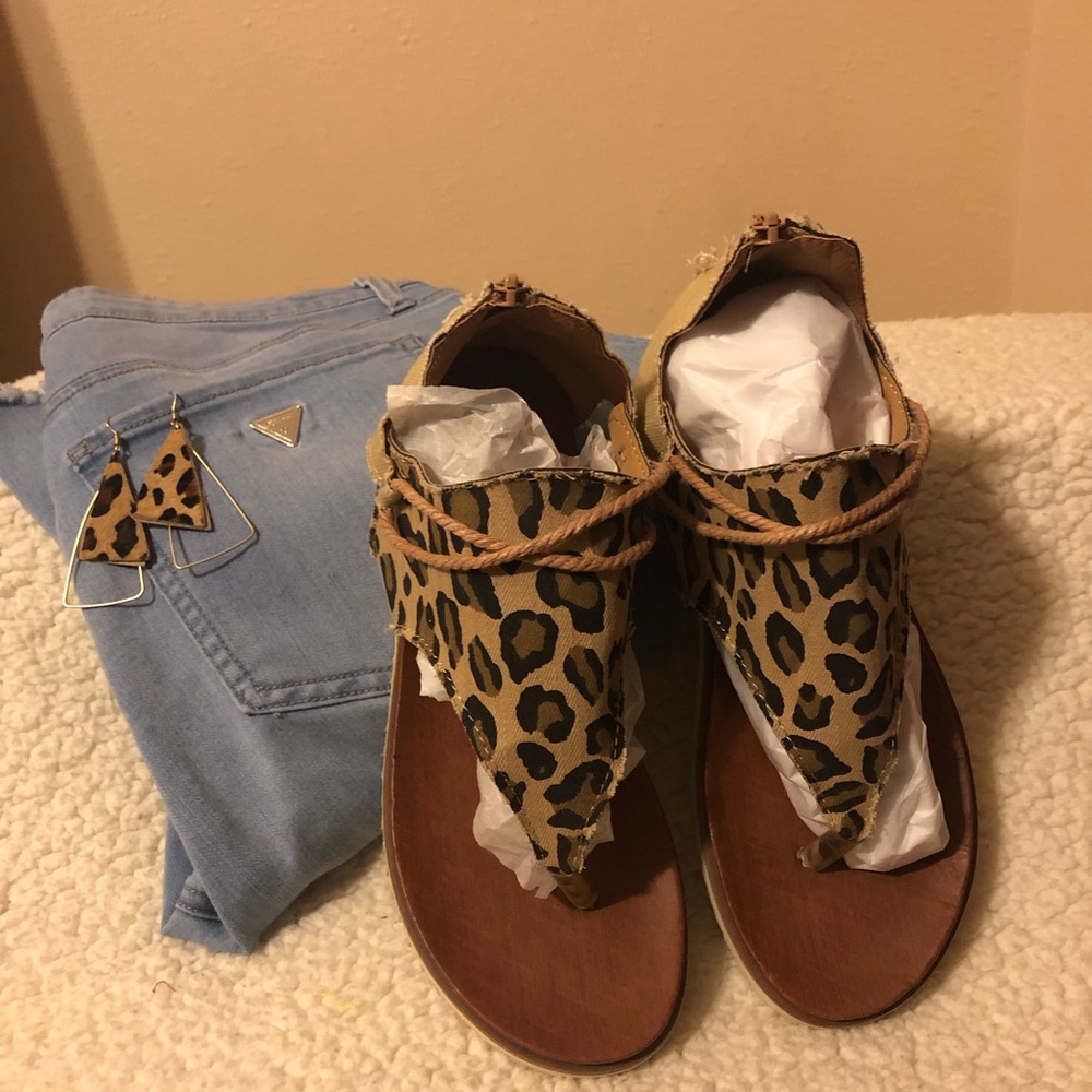 Leopard print sandals size 7